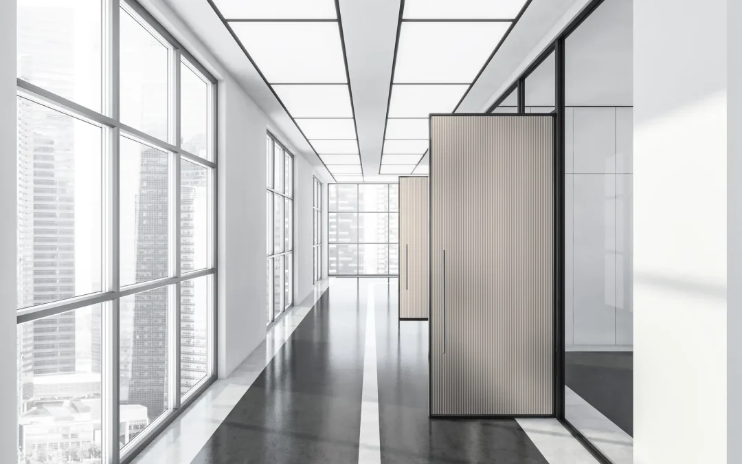 SATINIERTES MADRAS®-GLAS MIT LINEAREN STRUKTUREN FÜR ARCHITEKTUR UND DESIGN.