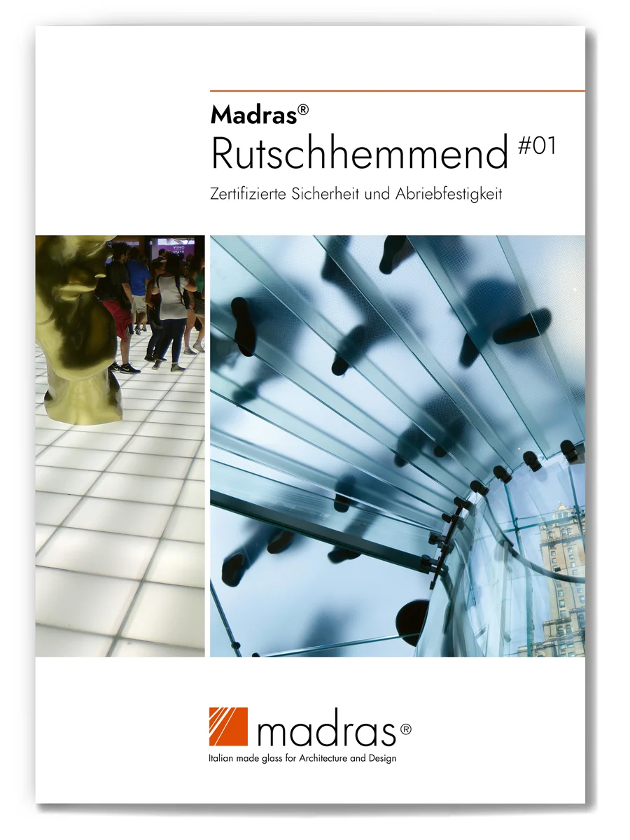 de-leaflet-antiscivolo-2026-10